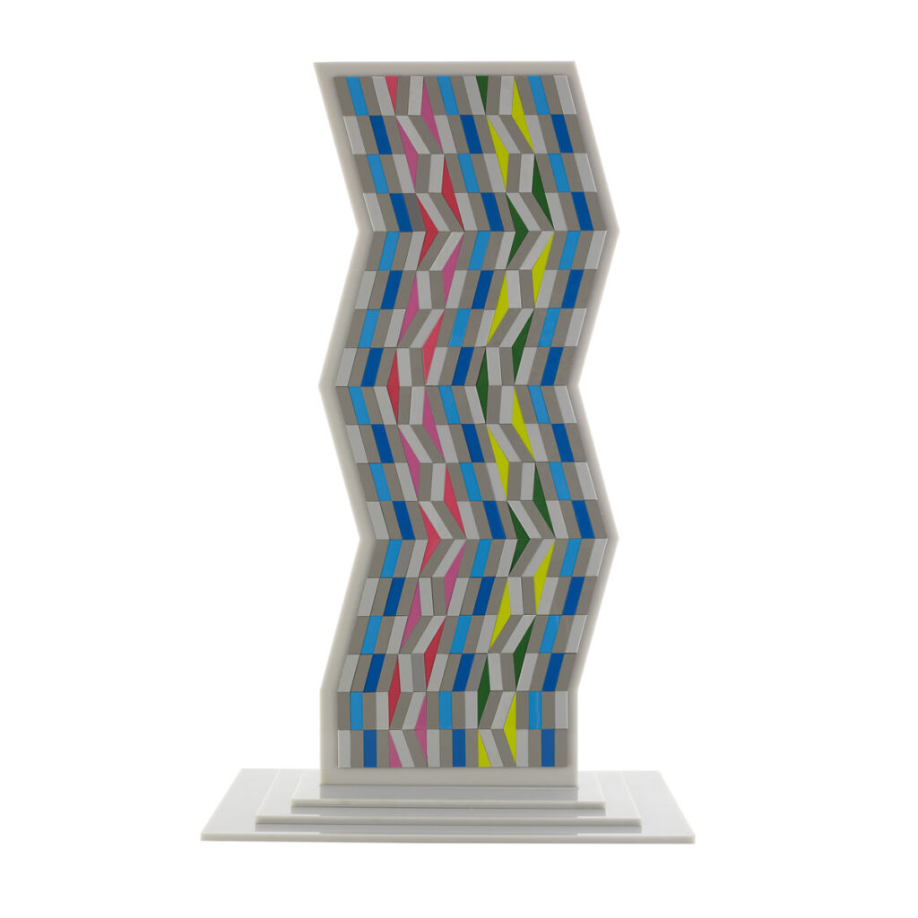 Escultura # IV • Fragmentación de La Luz y el Color
