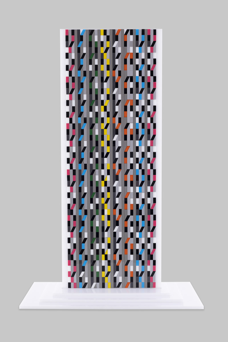 Escultura # I • Fragmentación de La Luz y el Color